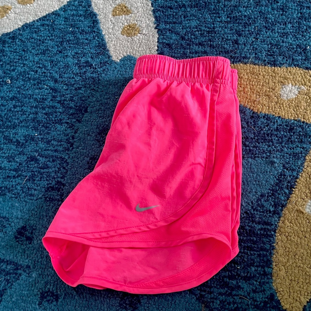 Pink Nike Shorts 💗💗💗